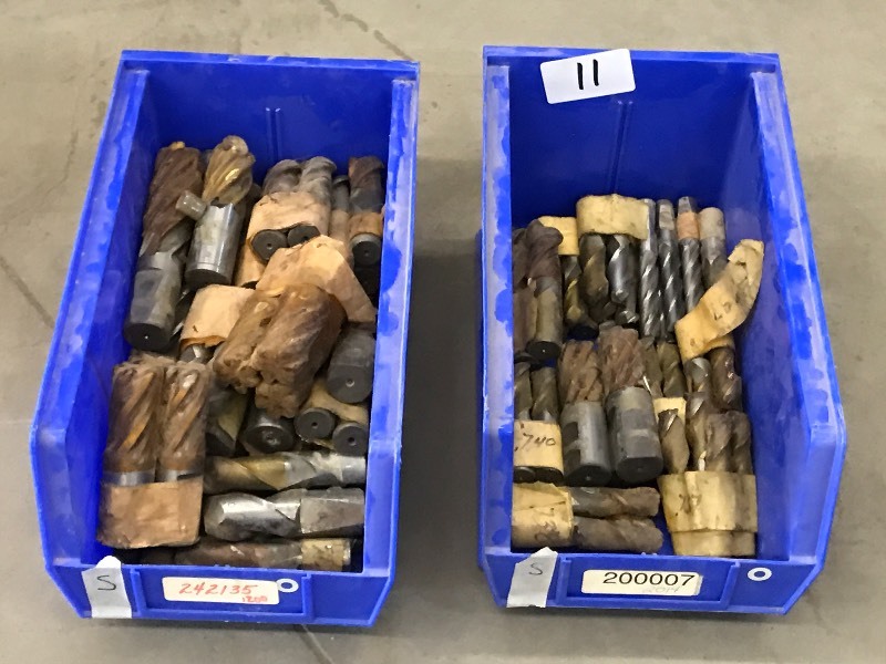 lot 11 image: (2) Totes Of Milling Bits