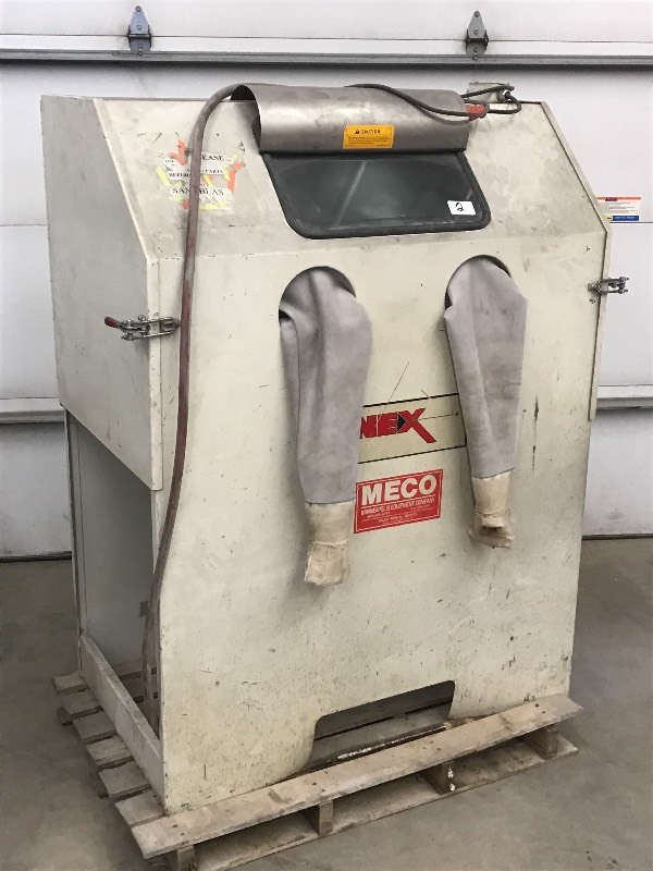 lot 2 image: Inex Blast Cabinet