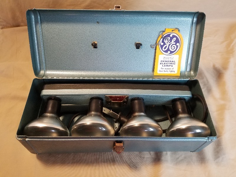 General Electric Acme Mov E Lite Movie Photographic Light Bar in Case Chicago