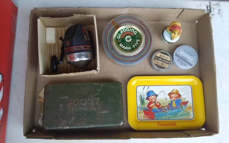 lot 2 image: Lot Of Fishing Theme Collectibles