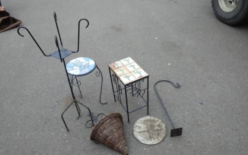 lot 17 image: 2 Small Patio Tables, Stepping Stone, Deck Rail Hook, Basket