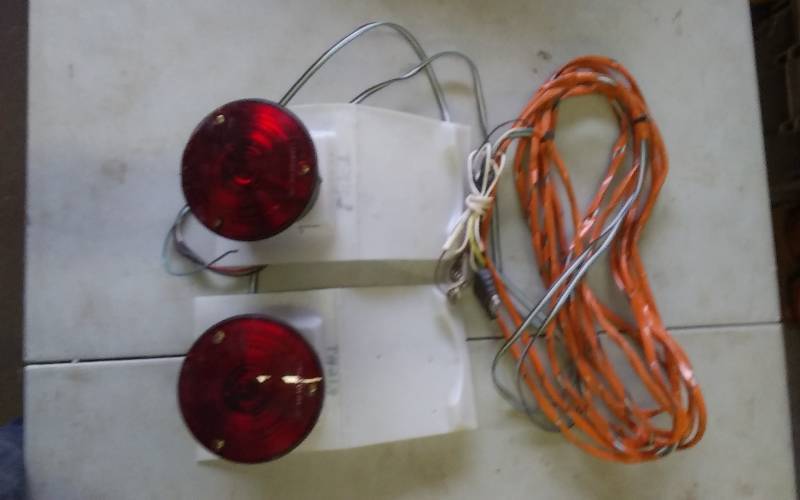lot 38 image: Trailer Light Kit
