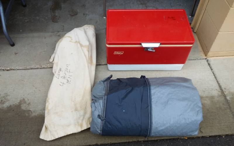 lot 48 image: Coleman Cooler & Large 4 Person Tent