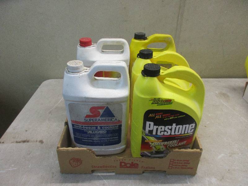 lot 4 image: Antifreeze