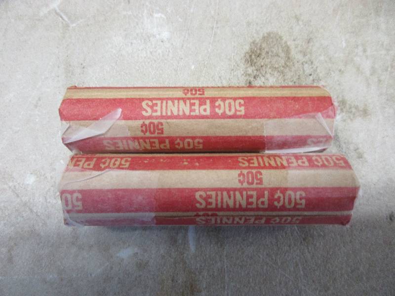 lot 14 image: (2) Rolls of (50) Lincoln Wheatback Pennies - Multiple Dates and Mints