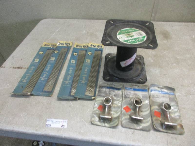 lot 45 image: Boat Seat base stanchions versa blades