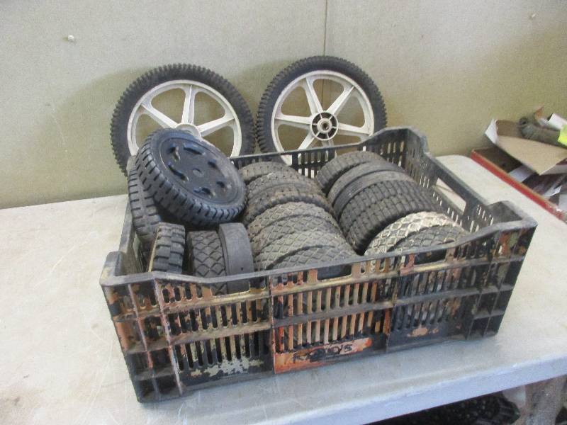 lot 50 image: Wheels