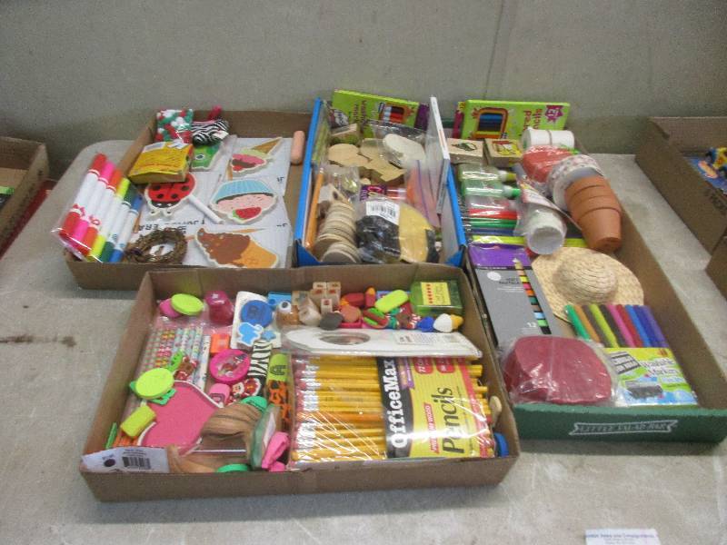 lot 77 image: 4 Boxes of Crafts