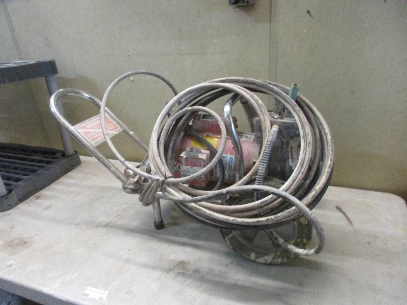 lot 94 image: Airless paint sprayer