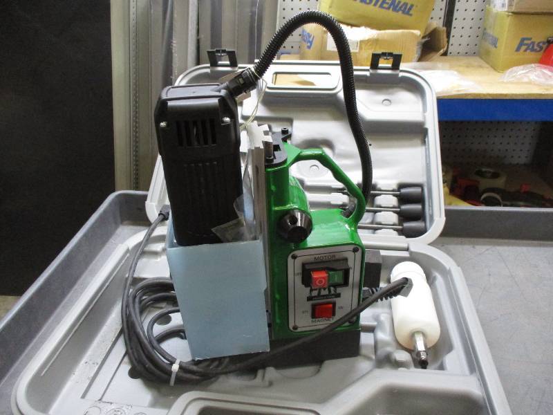 MagBoss Magnetic Drill Press