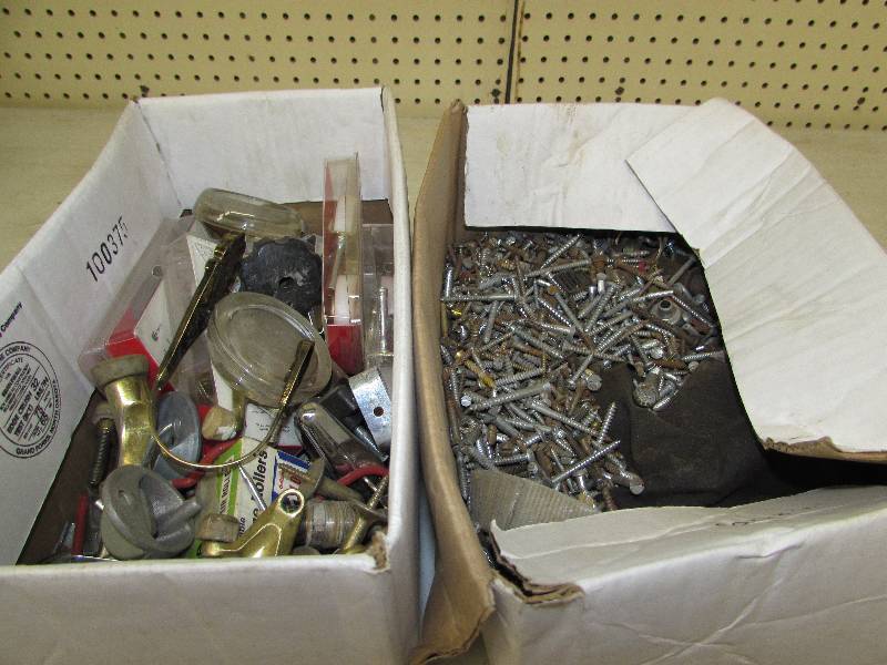 lot 245 image: BOX OF SCREWS AND MISC, BOX OF HARDWARE ITEMS