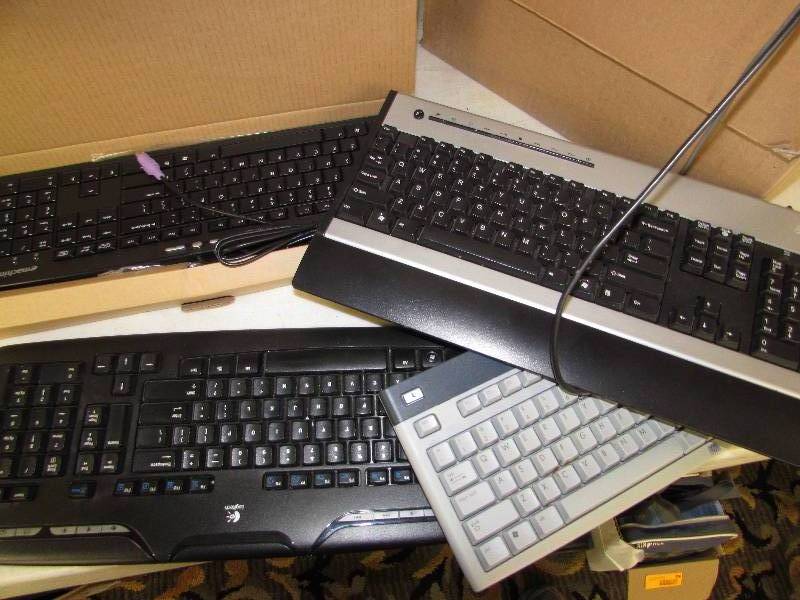 lot 258 image: COMPUTER KEY BOARDS, SPEAKERS AND MOUSE
