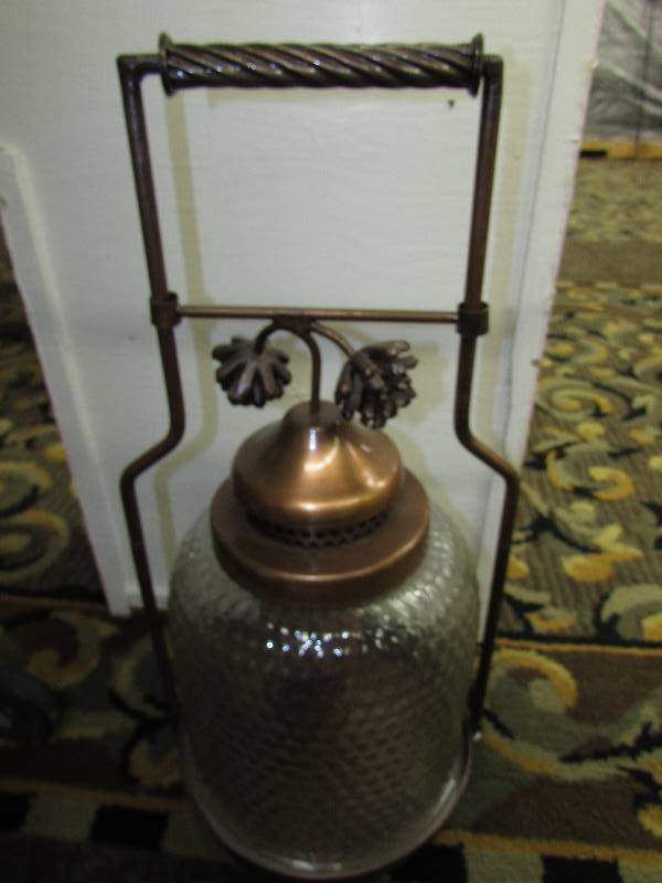 lot 261 image: CANDLE HOLDER, GLASS GLOBE