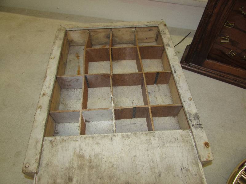 lot 264 image: DEER CLOCK, WOODEN CLOCK AND VINTAGE BOX