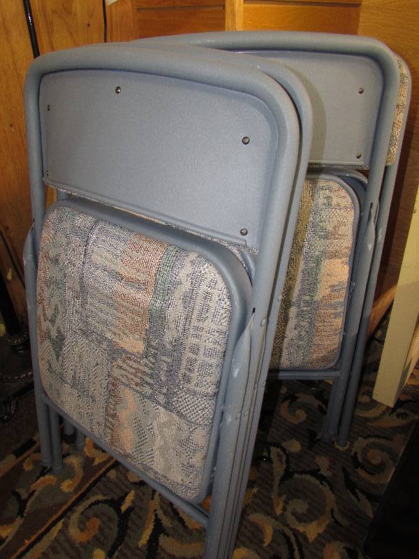 lot 272 image: SET OF 4 PADDED FOLDING CHAIRS