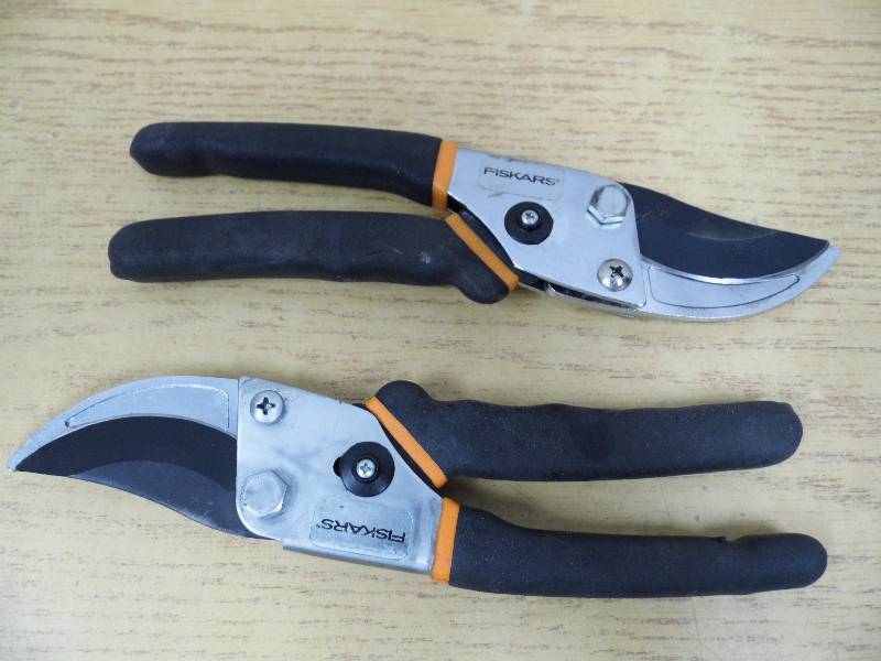 Pair of Fiskars Bypass Cutters