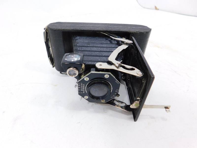 Kodak Jr    Six-20    Camera