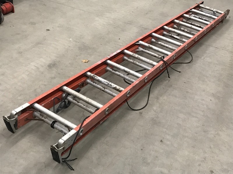 Werner 24ft Fiberglass Extension La...