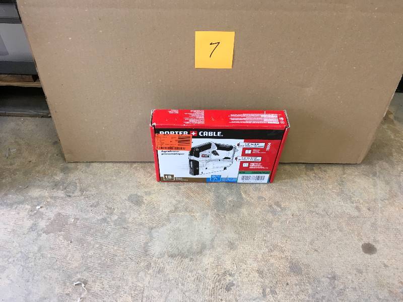 Porter-Cable Pneumatic 18-Gauge 38 in. Crown Stapler in good condition