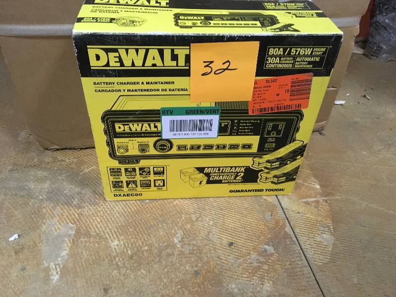 DEWALT 30 Amp Multi Bank Battery Charger with 80 Amp Engine Start in good condition