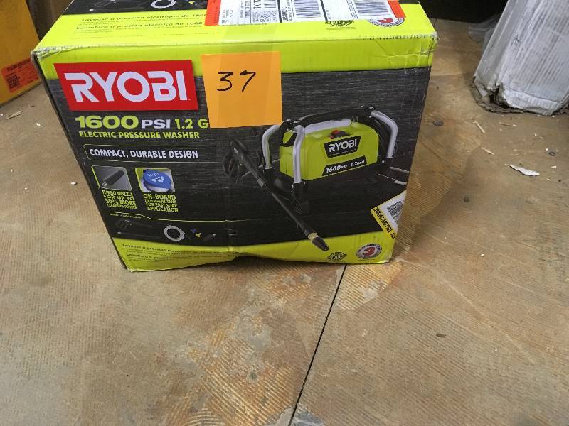 Ryobi 1600 psi 1.2 gpm pressure washer in good condition