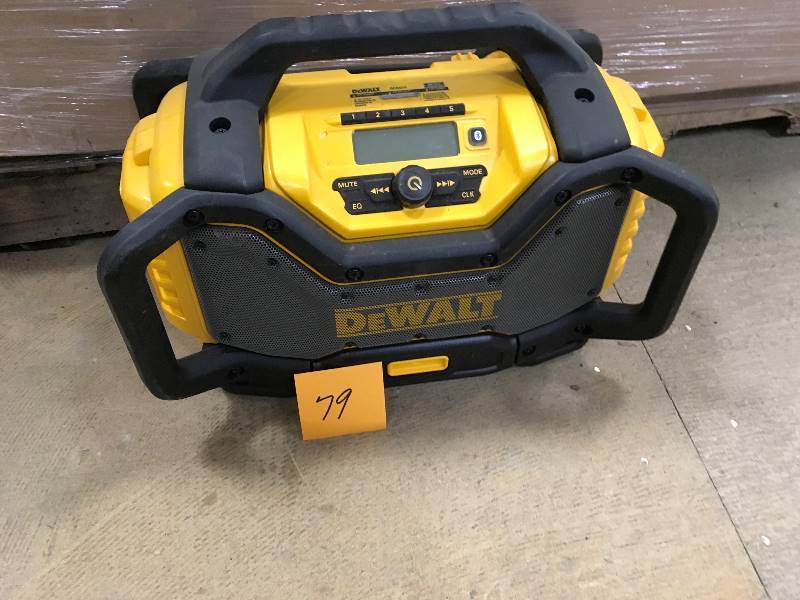 DEWALT 20-Volt MAX or FLEXVOLT 60-Volt MAX Lithium-Ion Battery Charger and Bluetooth Radio in working conditions