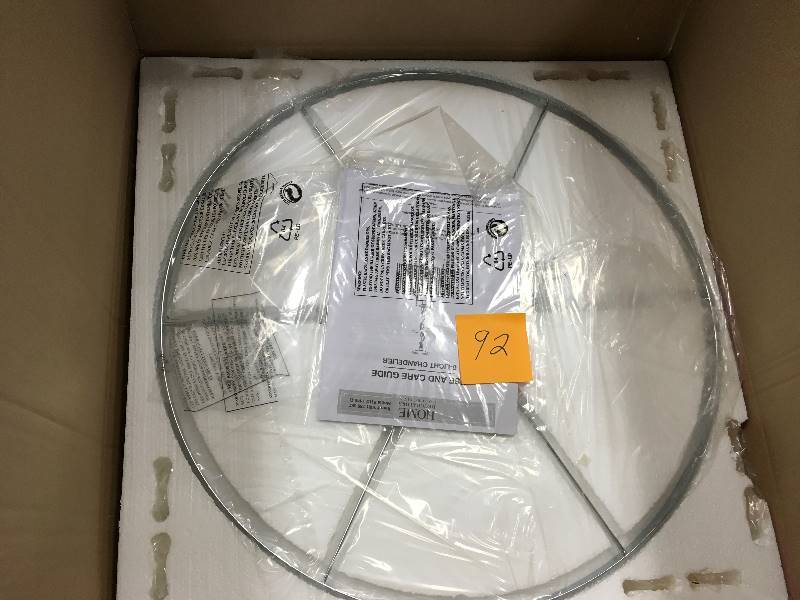 display 6 light chandiler in good condition