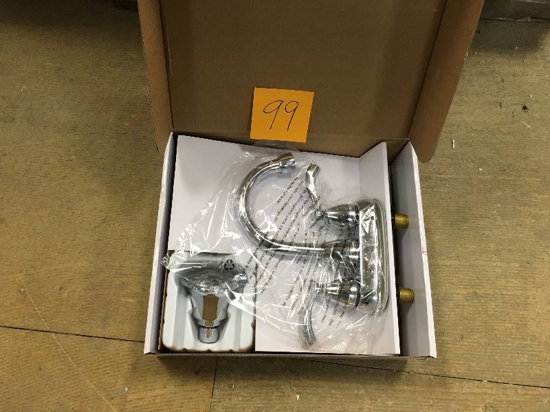 Glacier Bay Edgewood 4in Bath Faucet 3 Spray Showerhead in Chrome not used