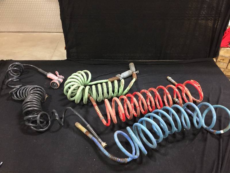 lot 74 image: Misc hoses
