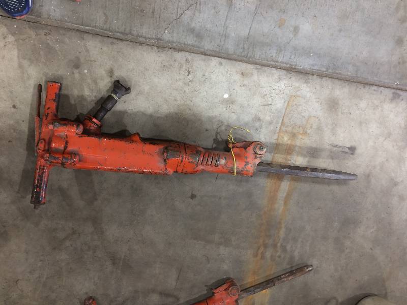 lot 77 image: Pneumatic jack hammer