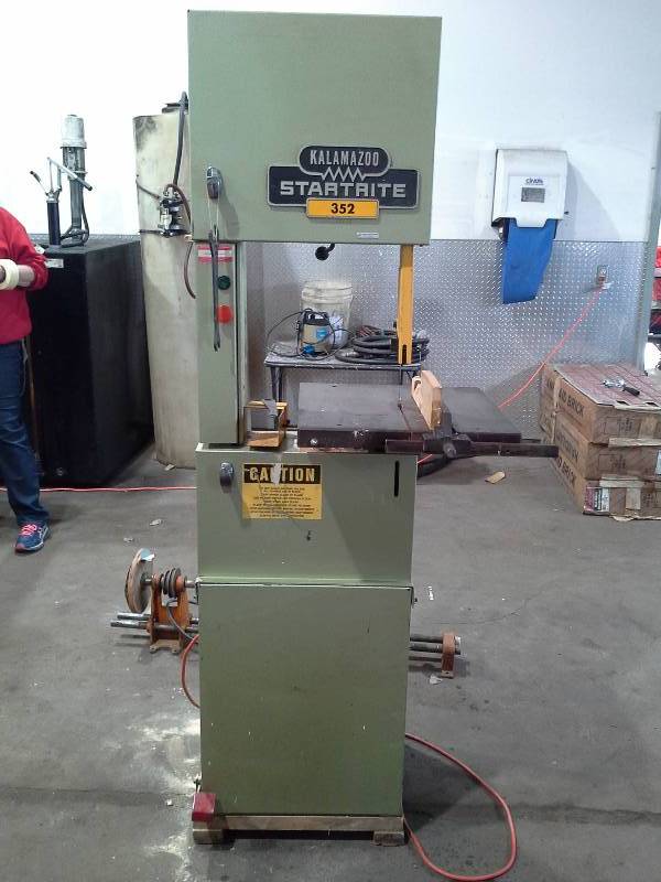 lot 9 image: Bandsaw, Kalamazoo Startrite