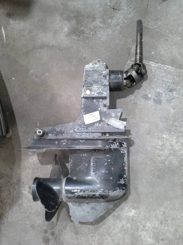 lot 30 image: Mercury lower unit