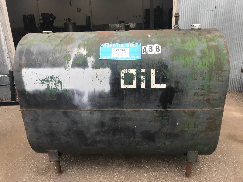 lot 61 image: Butler Manufacturing used oil barrel
