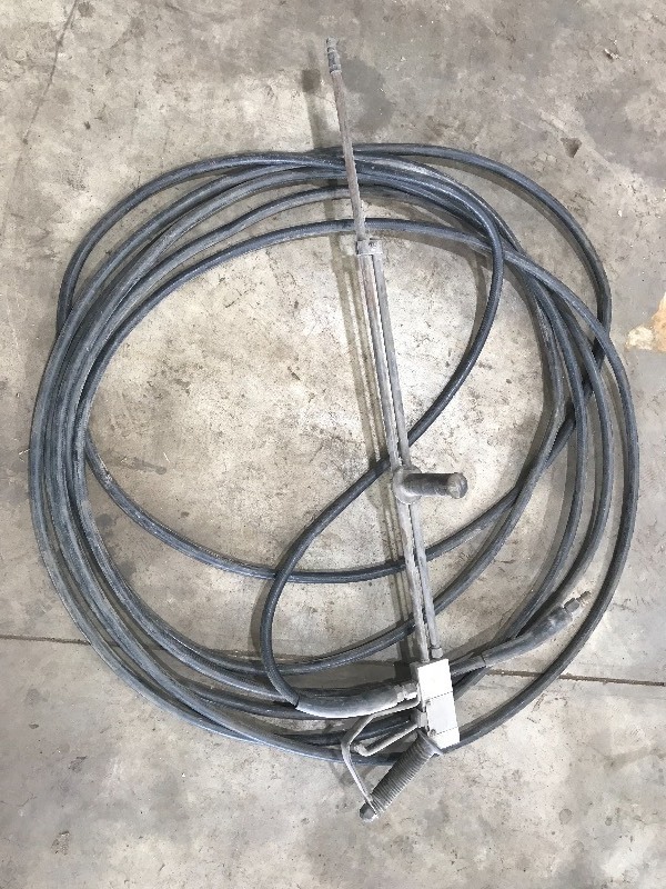 lot 143 image: Pressure washing hose and gun
