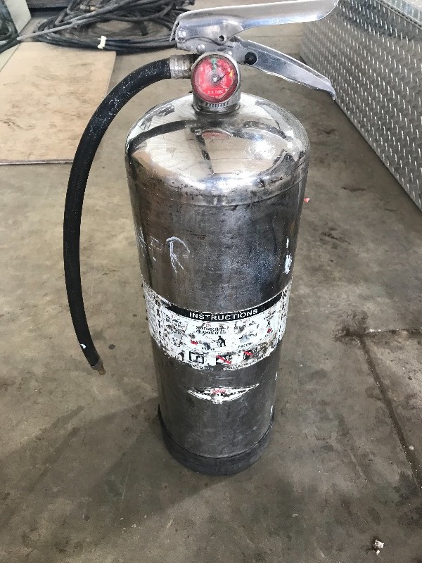 lot 160 image: Pressurized water  fire extinguisher