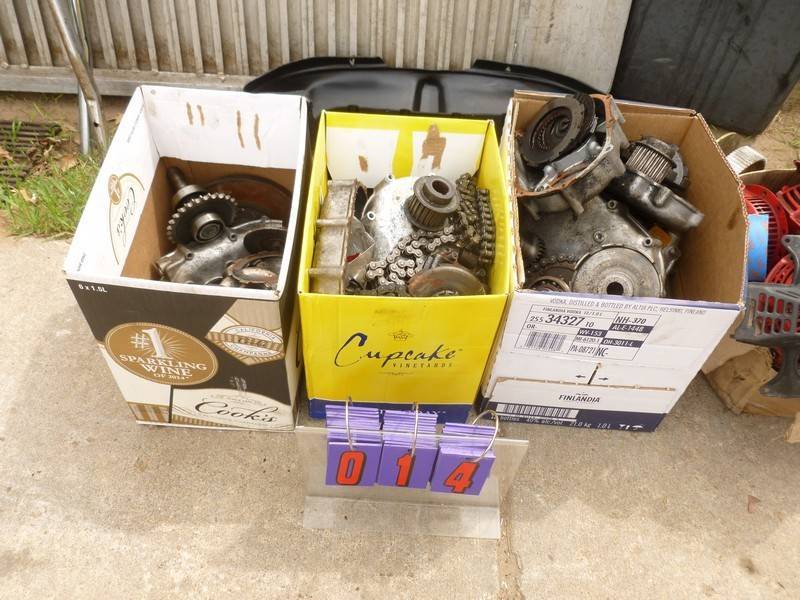 SnS Auctions # 319 John Deere Lawnmower & go kart parts