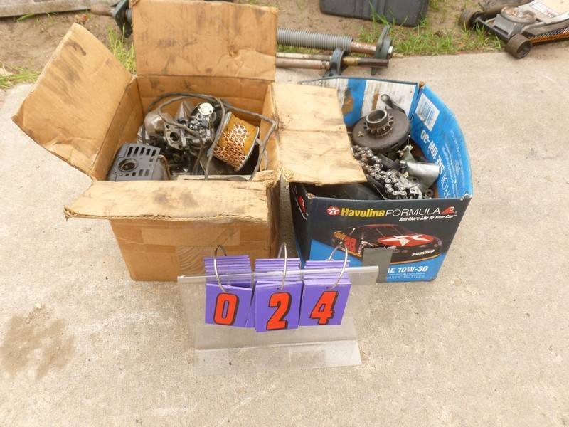 SnS Auctions # 319 John Deere Lawnmower & go kart parts
