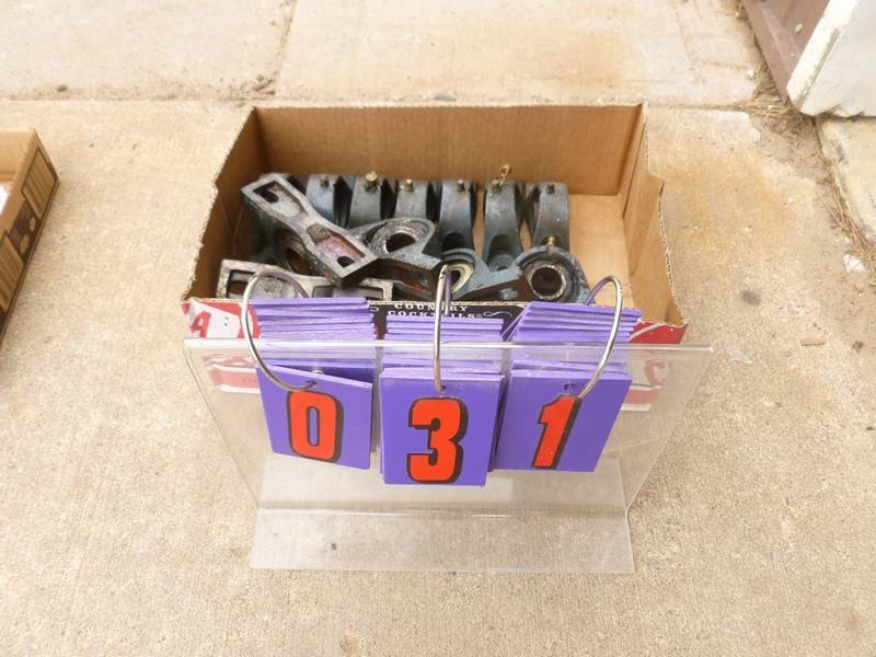 SnS Auctions # 319 John Deere Lawnmower & go kart parts