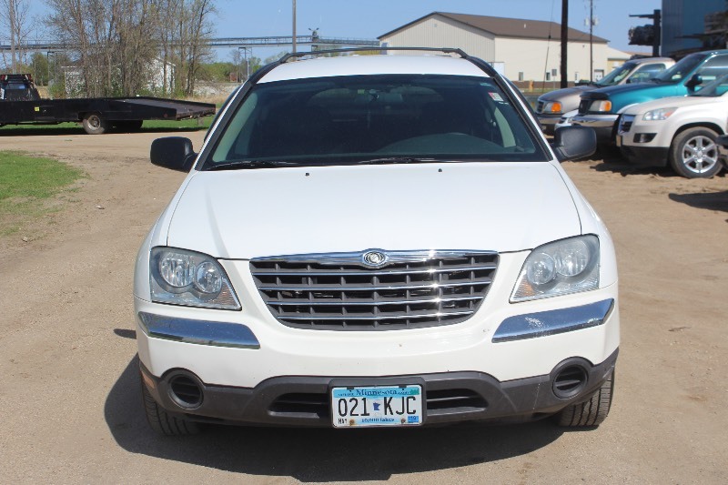 2006 Chrysler Pacifica Touring AWD - 125,858 Miles - Dual Rear DVD  TV -