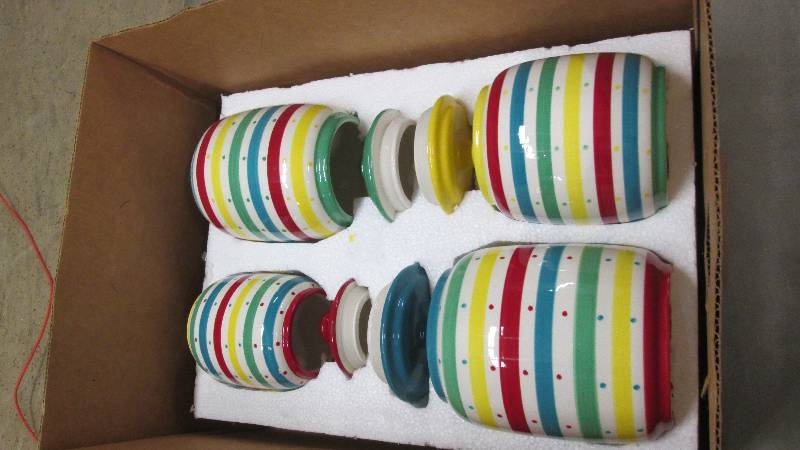 4 pc Canister Set...