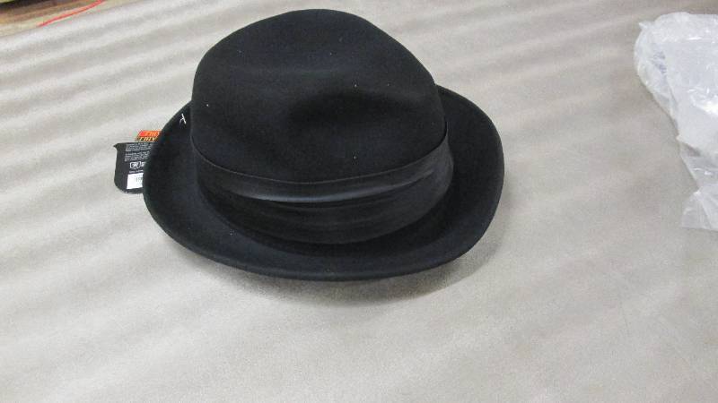 Crushable, Packable Black Hat by St...