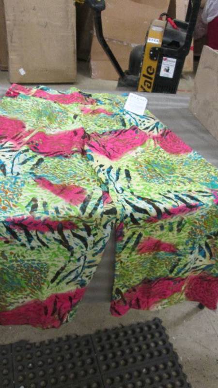 Ashro Ladies Size 18W Loose Tropica...