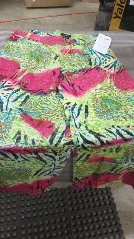 Ashro Ladies Size 18W Loose Tropica...