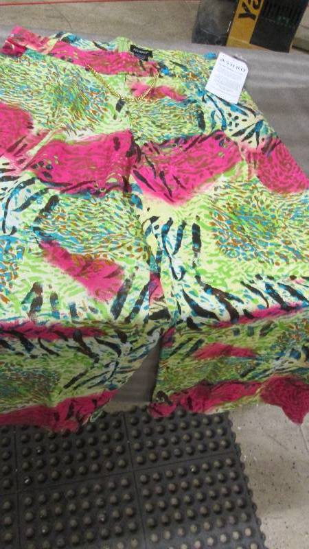 Ashro Ladies Size 18W Loose Tropica...
