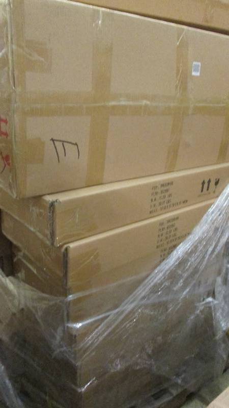 Pallet of Furniture Damaged or mis...