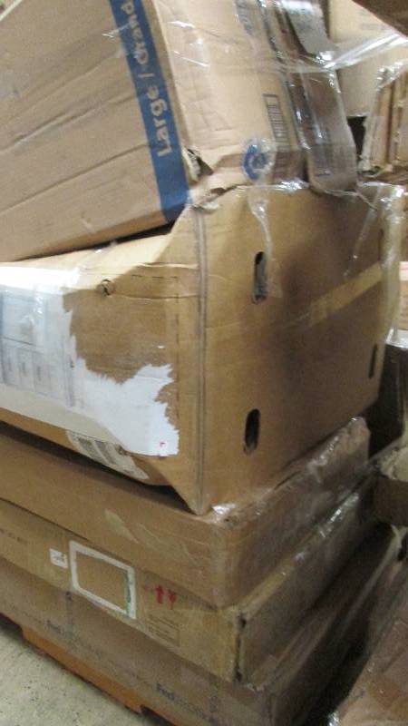 Pallet of Furniture Damaged or mis...