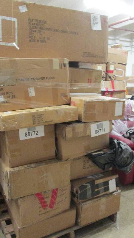 Pallet of Furniture Damaged or mis...