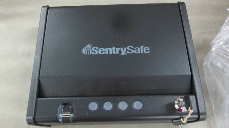 Sentry Safe Pistol Safe- out of box...