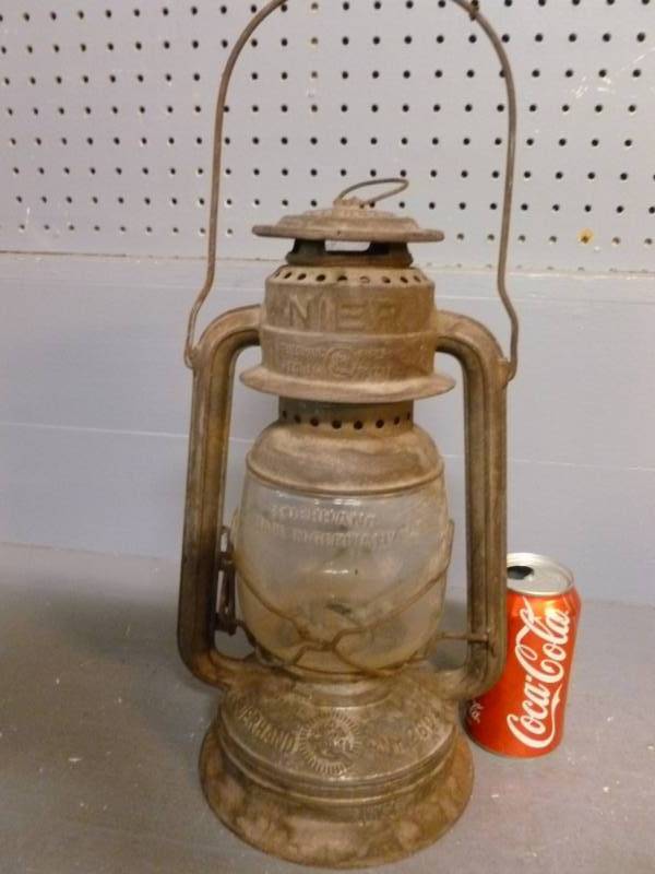 lot 24 image: Vintage Barn Lantern