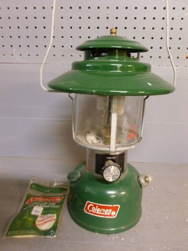 Old Coleman Lantern support wholesale retail.